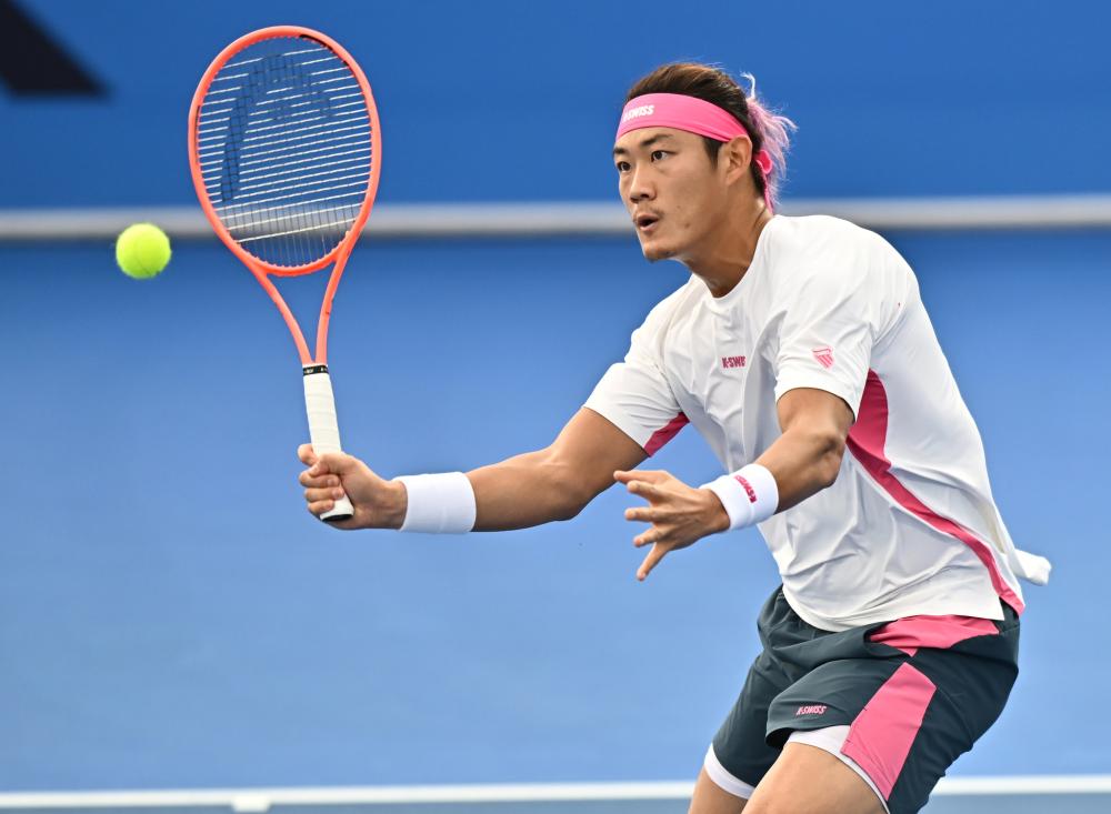 攻守兼备助博洛尼亚斩落领头羊那不勒斯，卢库米当选全场最佳